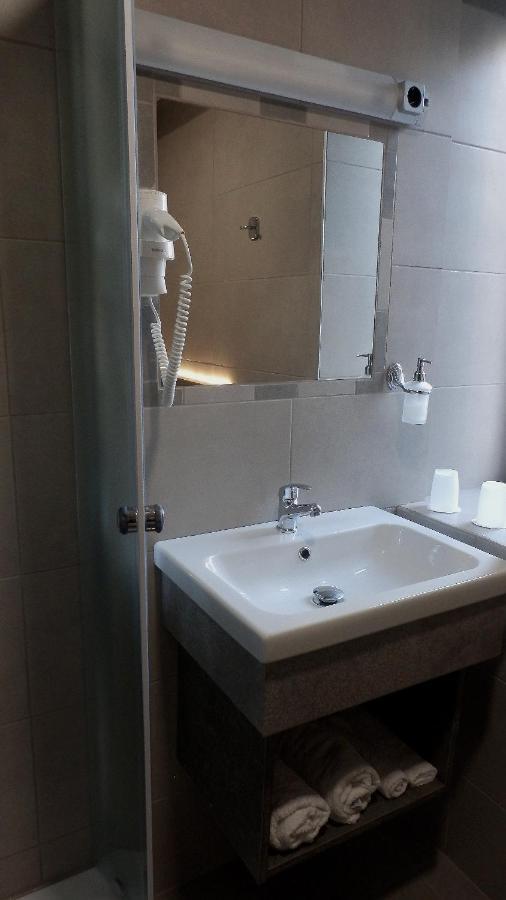 Caesar Panzio Hotel ปาปา ภายนอก รูปภาพ